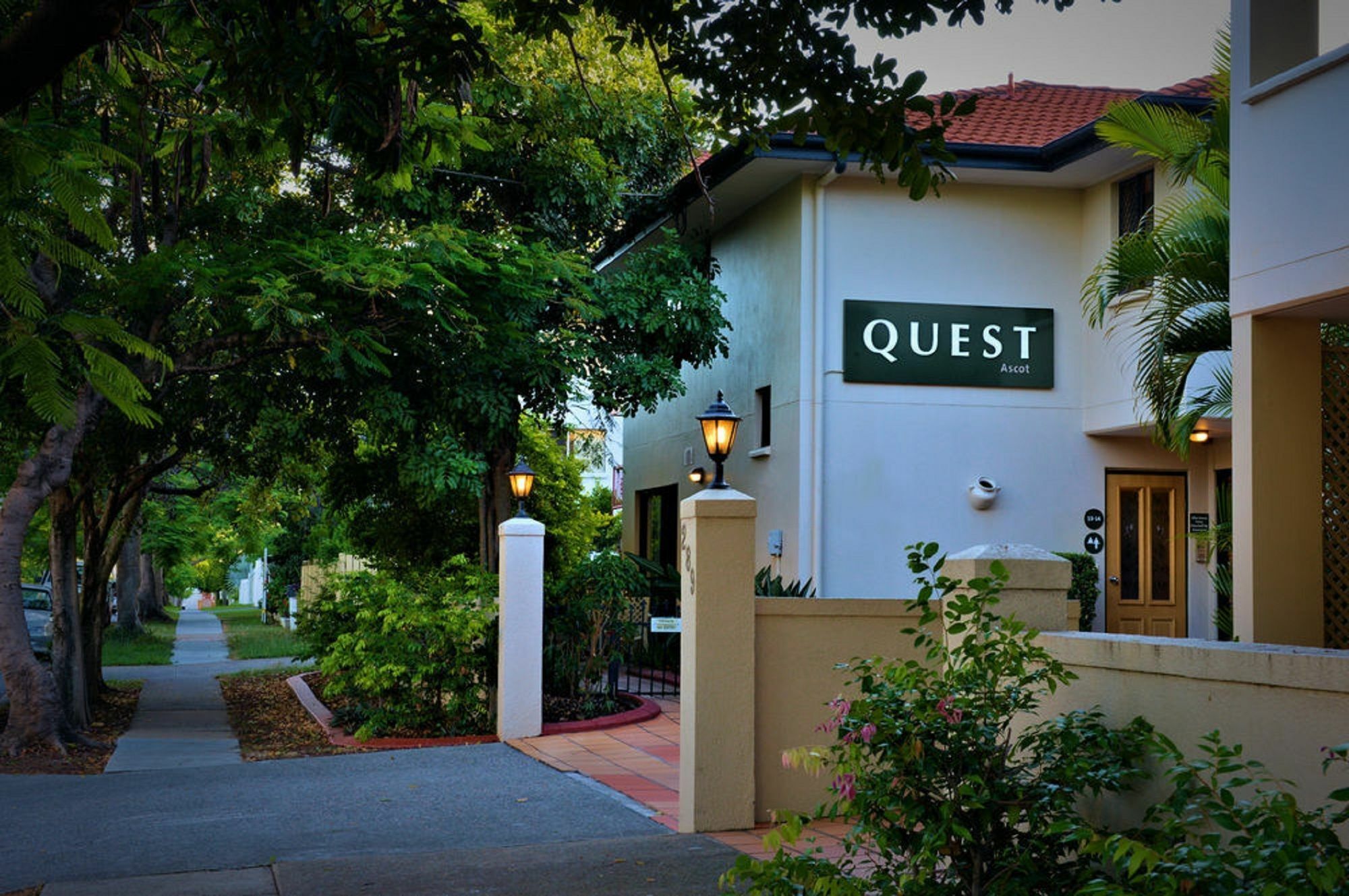 Quest Ascot Aparthotel Brisbane Exterior photo